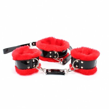 Набор с искусственным красным мехом BDSM Light: ошейник и наручники